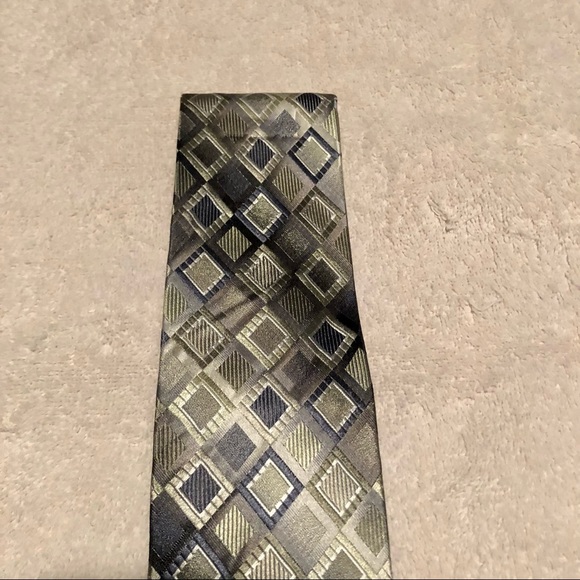 Men's Designer Mario Ferrari Neck Tie - Picture 2 of 6
